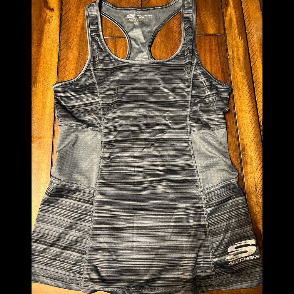Skechers tank